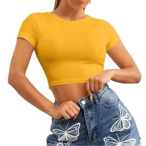 💙4/$16💙SALE YELLOW TEE